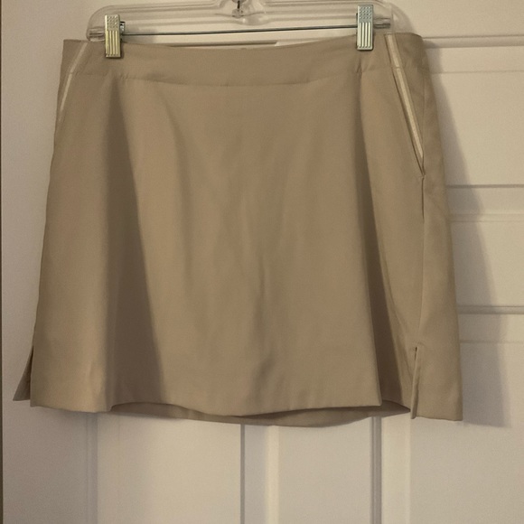 Lady Hagen skorts - Picture 1 of 2